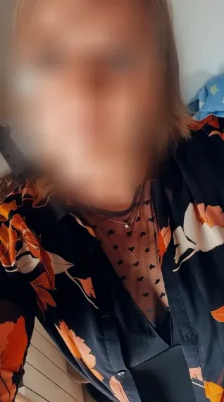 Alena, 37