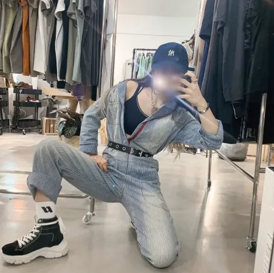 Alina, 28