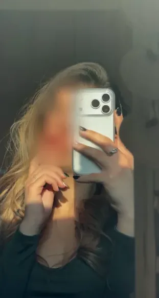 Carina, 20