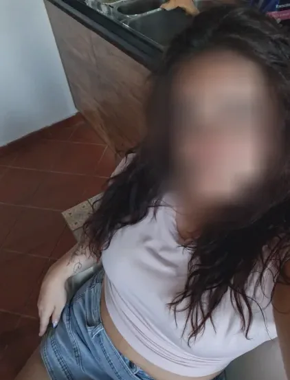 Fiona, 31