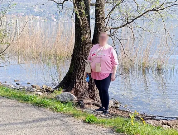 Laura, 40
