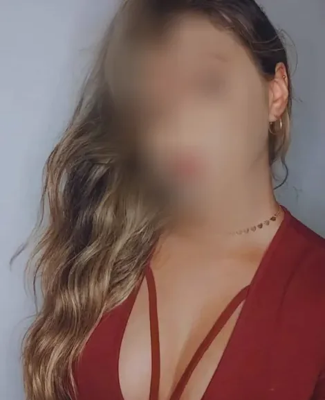 Lea, 23