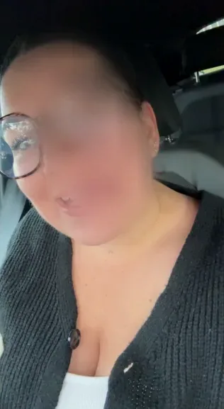 Maja, 27