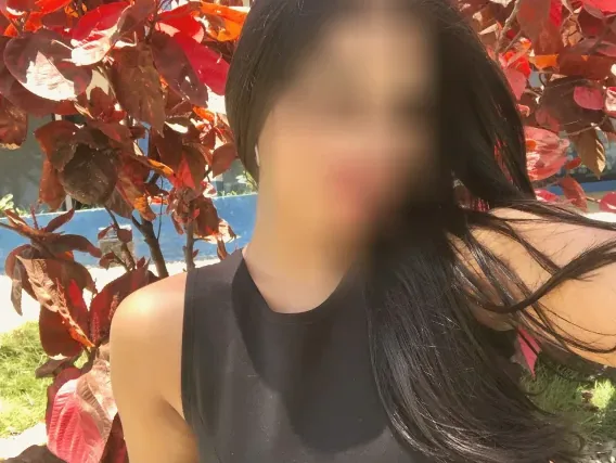 Marina, 27