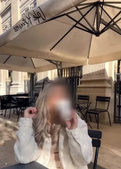 Mira, 32