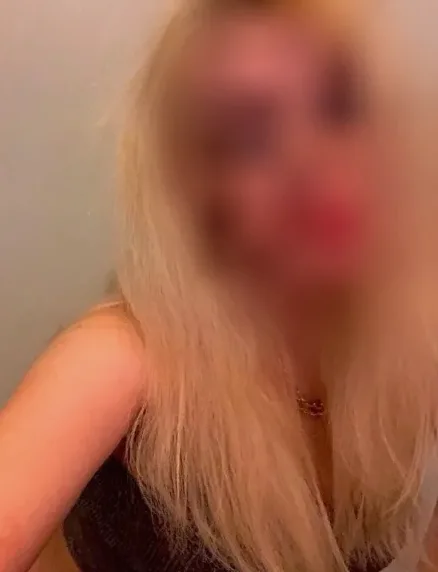 Pauline, 20