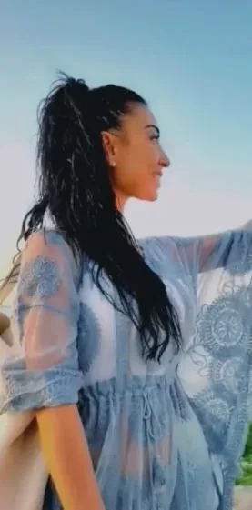 Rebecca, 40