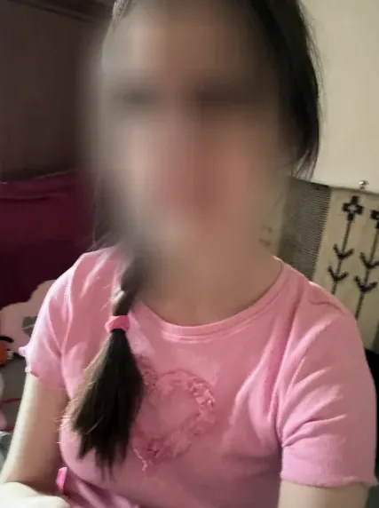 Saskia, 25