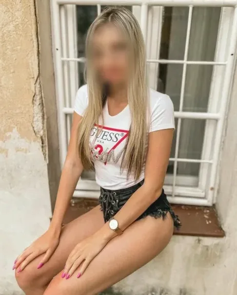Thea, 31